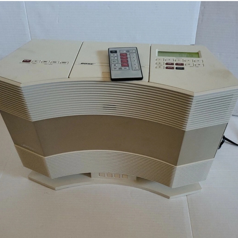 BOSE Acoustic Wave Music System CD-3000 Sound CD Radio PD-2 Pedestal and Remote